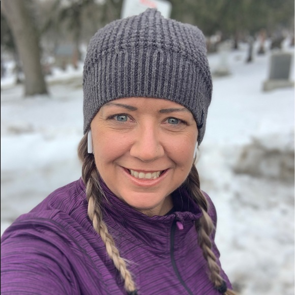 Meet your Posher, Cheryl - Picture 1 of 1